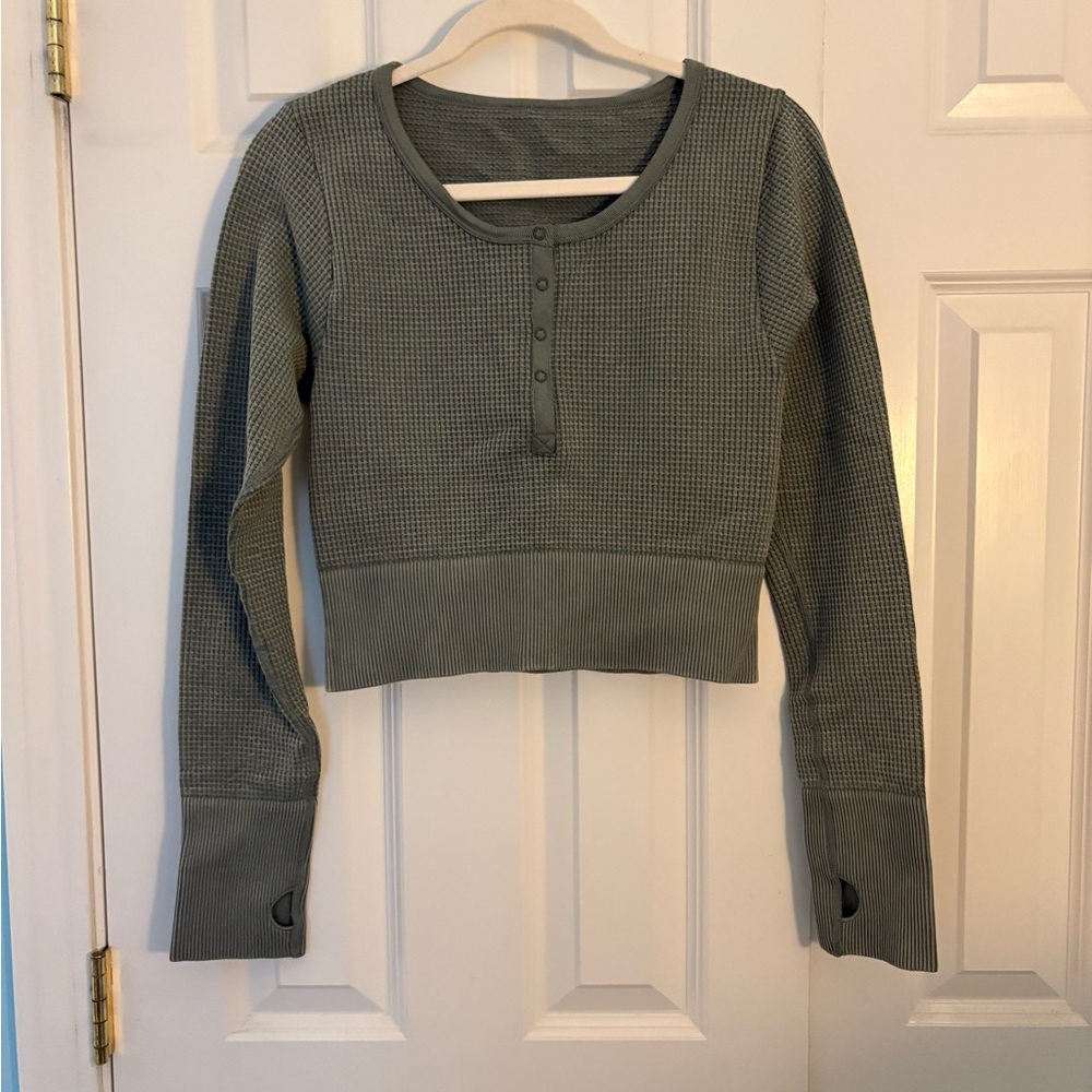 Aerie Gray Long Sleeve Crop Top